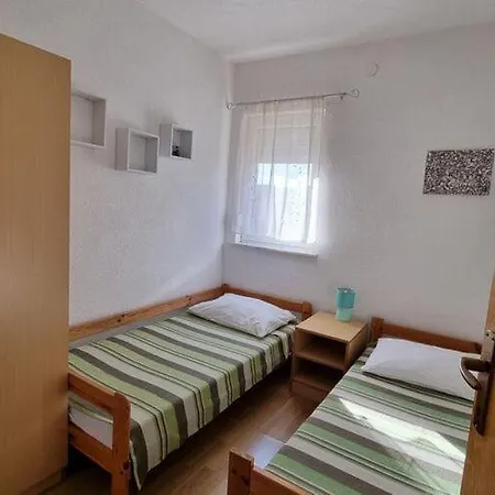 2 Bedroom With Terrace Апартаменты Биоград-на-Мору
