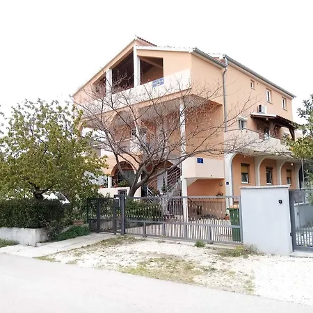 Appartement 2 Bedroom With Terrace