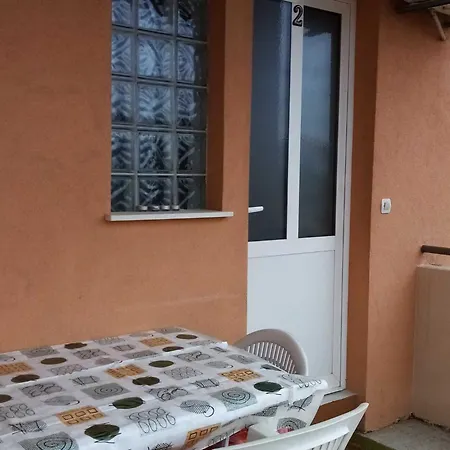 2 Bedroom With Terrace 公寓