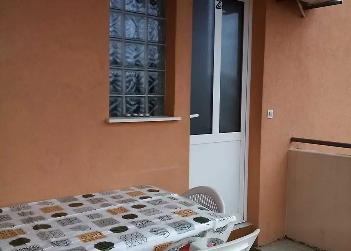 2 Bedroom With Terrace Appartement